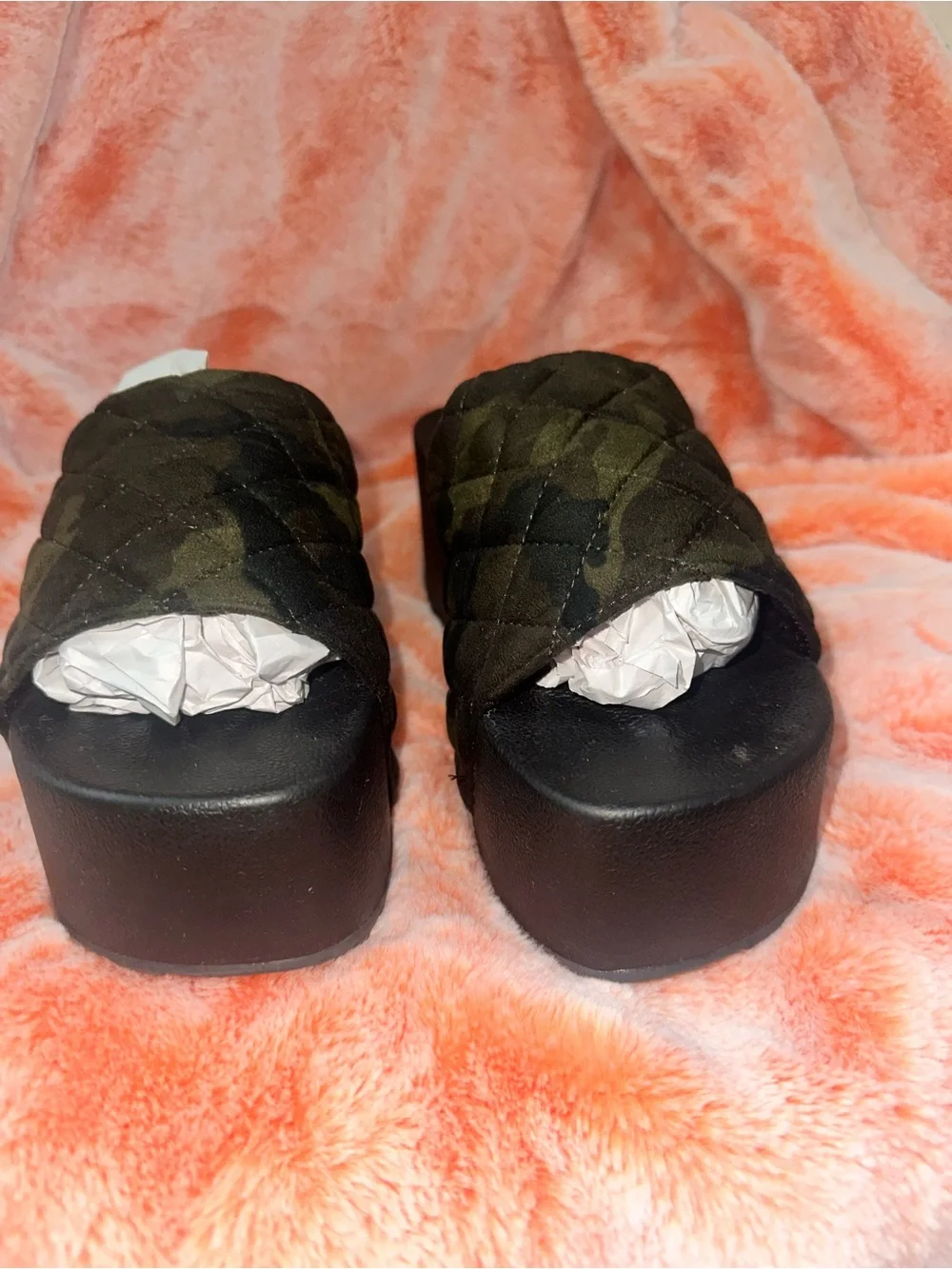 NWOB Jessica Simpson Quilted Camo Platform Slide- Black/Green Camo $65 MSRP